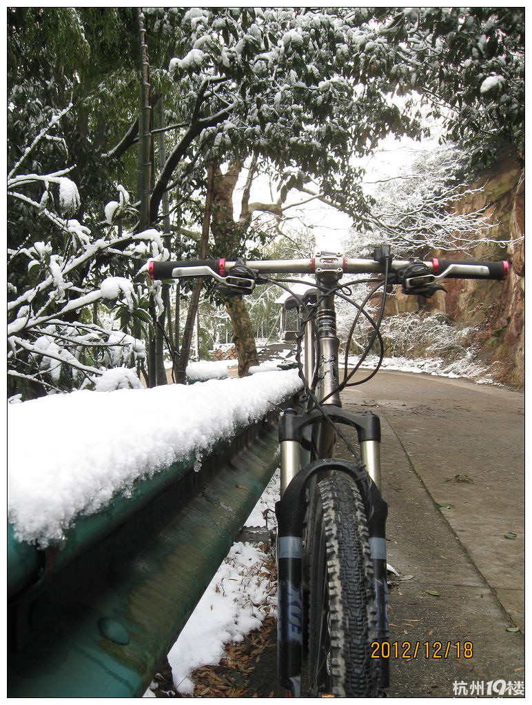D353 【 2012年 莫干山的第一场冬雪】-骑行游