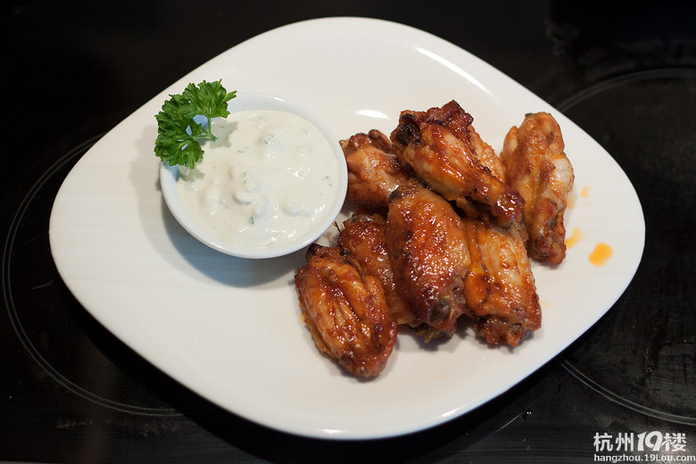 N - Buffalo Wings _u/ʽu