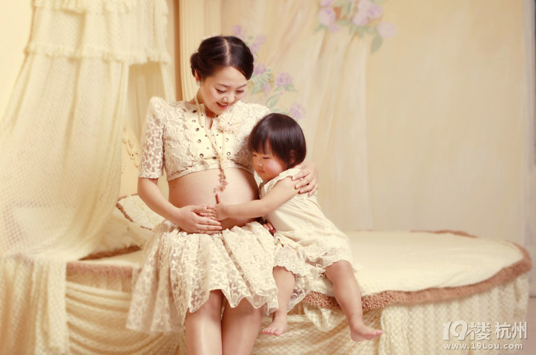 二胎怀孕症状+孕妇照对比(生好了,儿女双全)