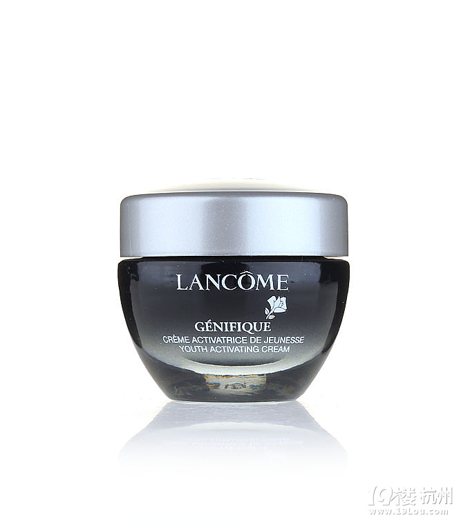 岁末新春,靓装礼包何处有,静夏聚美解君愁!-港