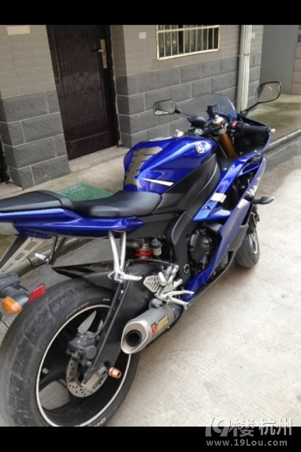 过年了买辆帅气一点的车车回家吧,新款雅马哈