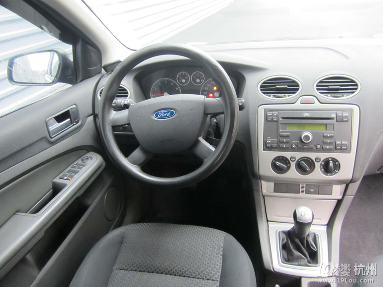 蓝色两厢福克斯1.8手动经典型-转让-二手车-杭