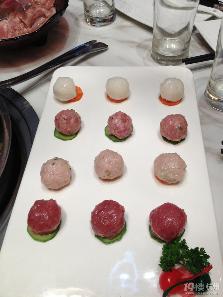 【8隊(duì)】情濃年夜飯——美食比拼，越夜越HIGH！