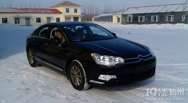 e2012ӭ(li)ȫ2013(ni)ѩգ