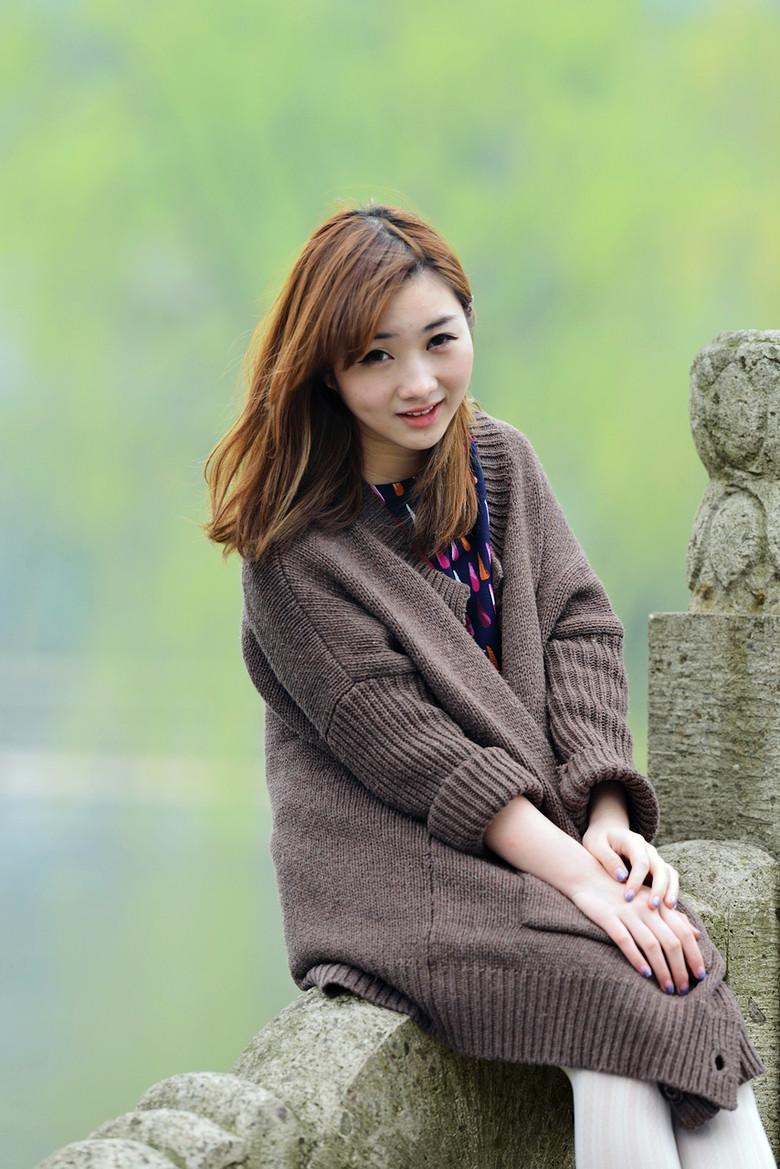 反串模特的化妆师