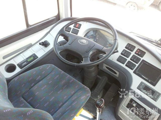 12年1月份的宇通50座大客车,《准新车》一样