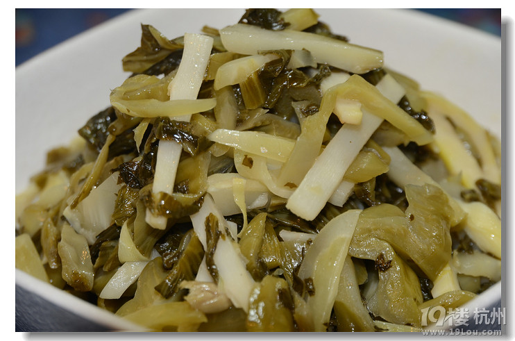 3.23做給老丈人的晚餐---【涼拌萵筍】【油悶筍】【酸菜炒筍】 