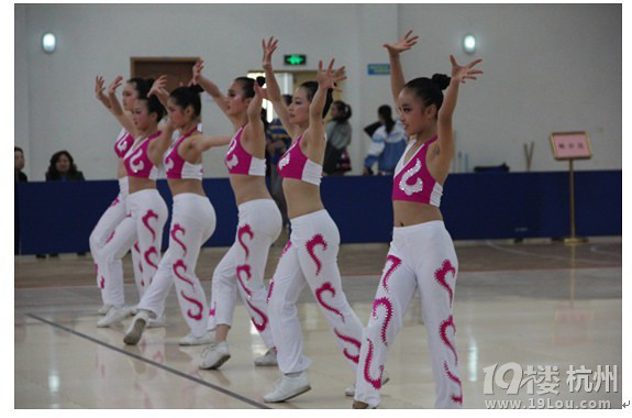 我校健美操队初中组 再次蝉联杭州市中学生健