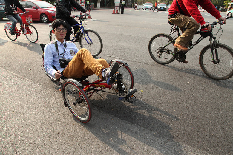 http://att2.citysbs.com/hangzhou/2013/04/10/10/middle_103611_12741365561371344_378634ad9c5a466360b7067ce3fbd9f9.jpg