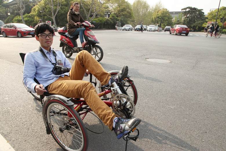 http://att2.citysbs.com/hangzhou/2013/04/10/10/middle_103612_20681365561372160_86040efbc99949f70dc75e80e09350ad.jpg