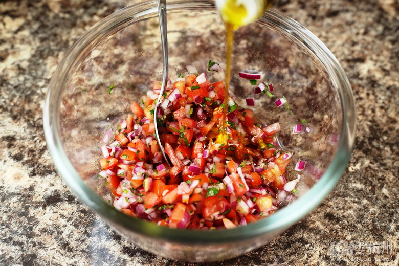N - 尲~䷬ɫ Monkfish with Tomato Salsa