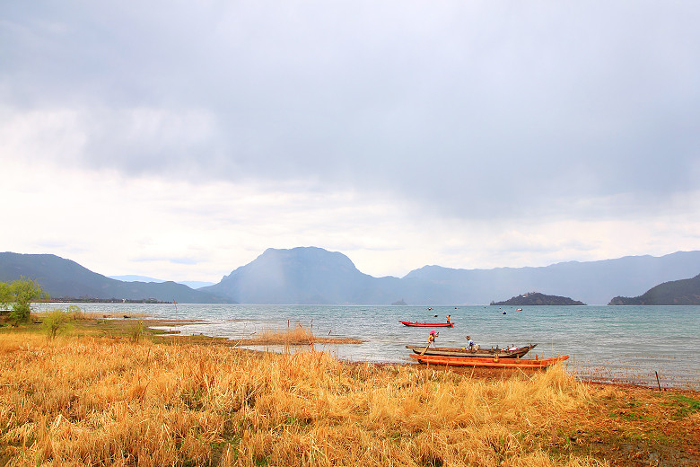 ★丽江图记★泸沽湖情歌--我有穿摩梭族的衣服