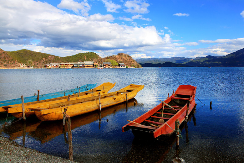 ★丽江图记★泸沽湖情歌--我有穿摩梭族的衣服