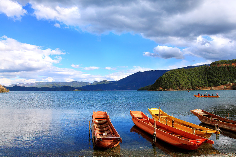 ★丽江图记★泸沽湖情歌--我有穿摩梭族的衣服