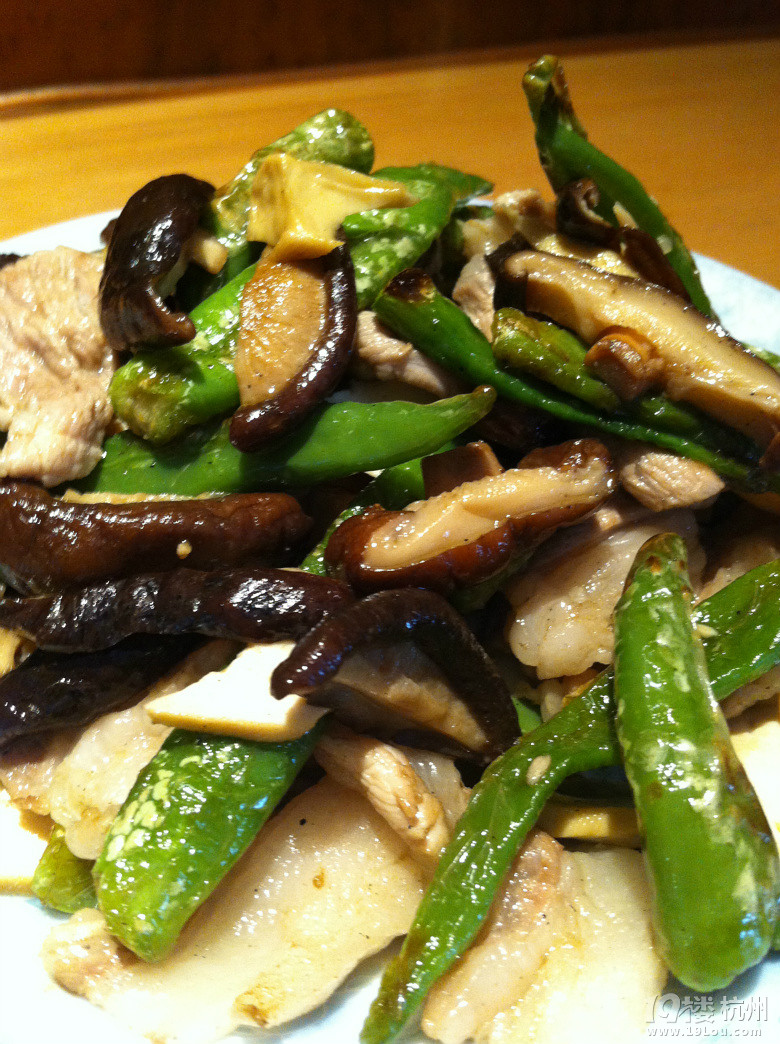 快手菜---小辣椒炒肉片-19楼私房菜-杭州19楼