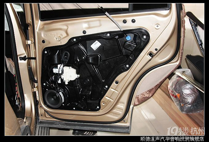 倾听最动听的声音,大众途观四门隔音,音响升级