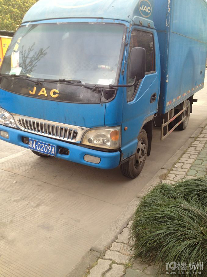 江淮箱式货车出售,适合冷藏,冷冻运输,车厢质量