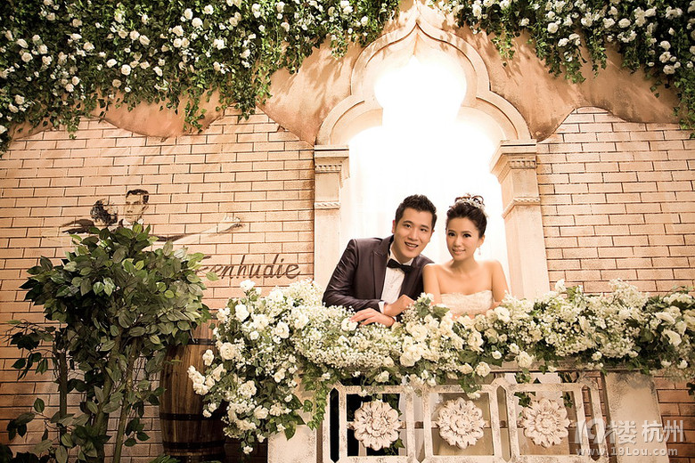 迟钝的男人没办法,要结婚只能我主动了。-拍婚