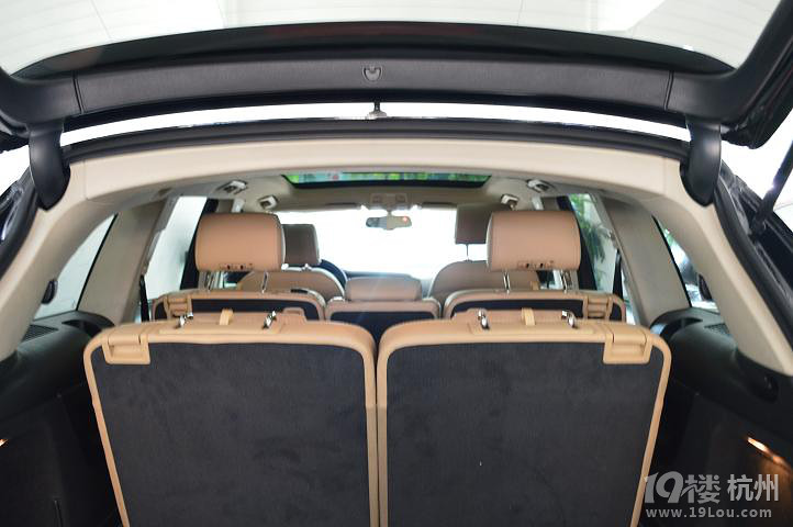 奥迪Q7 七座领先版 3.0T-二手车-杭州19楼