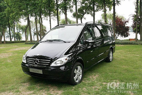 商务租车大型会议活动租车旅游包车出租机场接