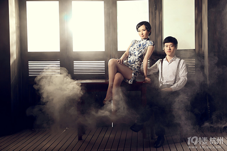 80后妹纸的个性旗袍,婚纱照的漫长过程分享。