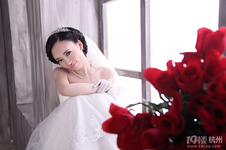 80后妹纸的个性旗袍,婚纱照的漫长过程分享。