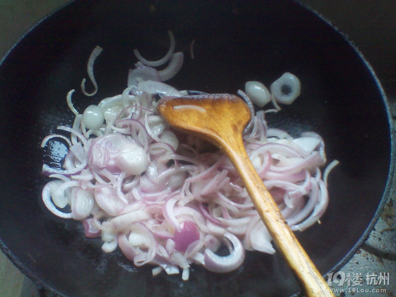 《億媽美食》洋蔥炒雞蛋