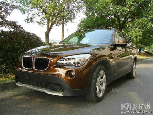 咖啡色X1顶级宝马越野车宝马X1 最经典颜色咖