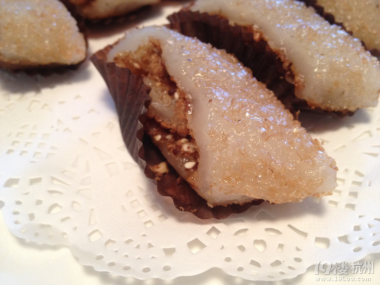 [4隊(duì)]發(fā)美食貼也流行混搭風(fēng)