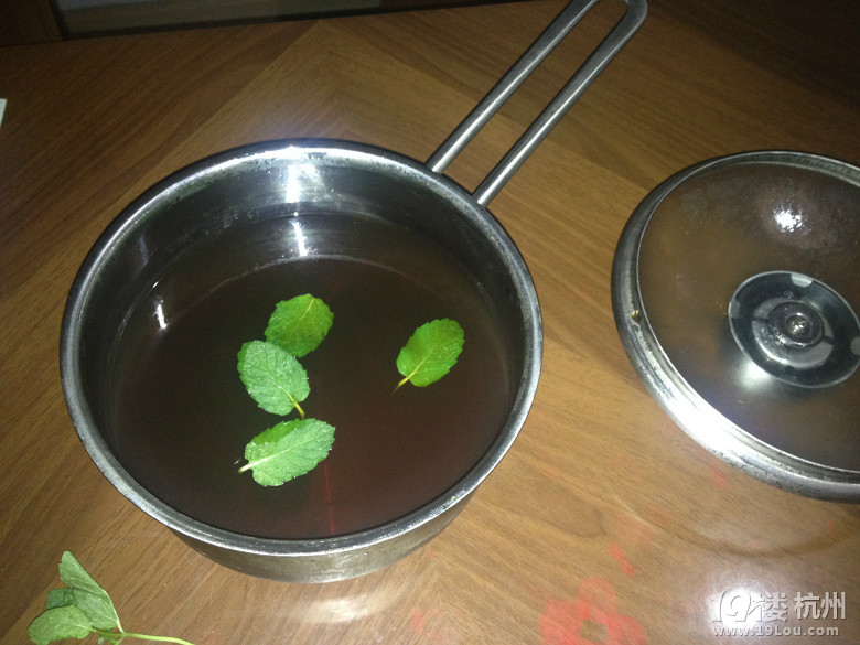 [4隊(duì)]發(fā)美食貼也流行混搭風(fēng)