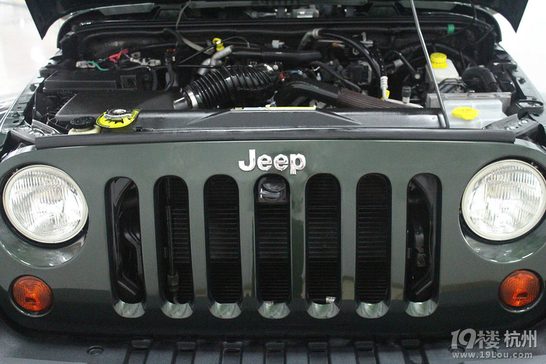 吉普牧马人,硬派越野车,男人味的体现~-二手车