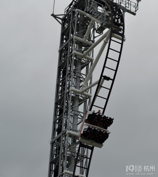 日本山梨县富士急游乐园世界第一鬼屋(慈急综