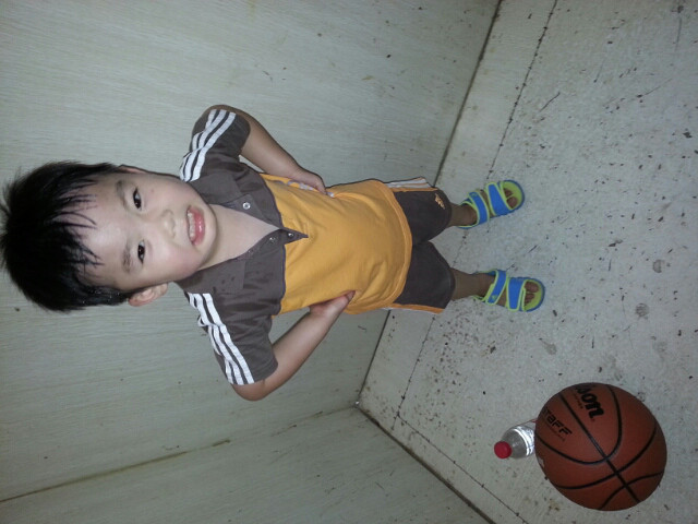 汗流浃背-随手拍宝宝-杭州19楼