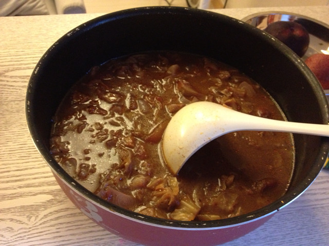 美味的紅酒牛尾濃湯（騷騷美食大全）