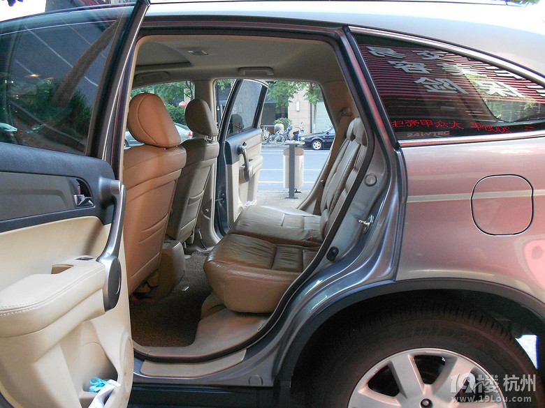 经典城市SUV 本田CRV-二手车-杭州19楼