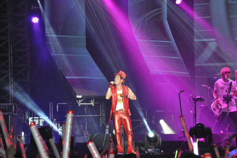 2013任贤齐杭州演唱会[高清大图]+[视频节选]-