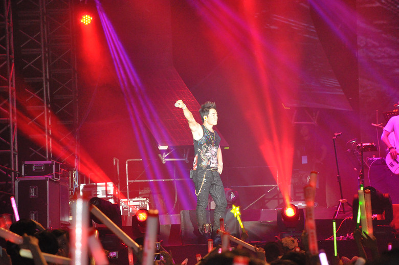 2013任贤齐杭州演唱会[高清大图]+[视频节选]-