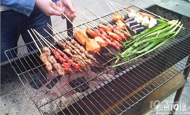 有没有良渚啊 勾庄 杭州北站啊 三墩啊 瓶窑这一