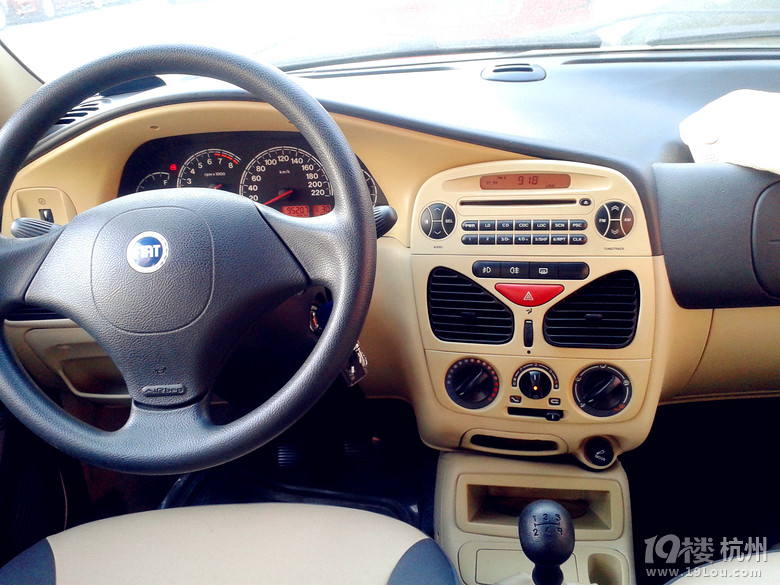 06年的菲亚特周末风-二手车-杭州19楼
