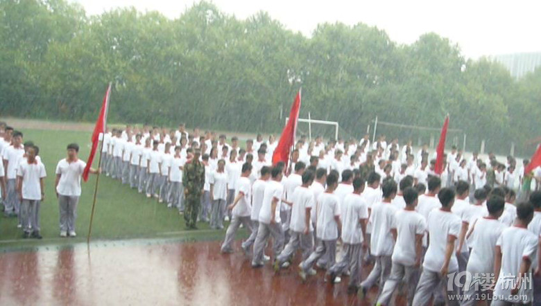 风雨彩虹 这才是真正的军训(浙大附中军训图)