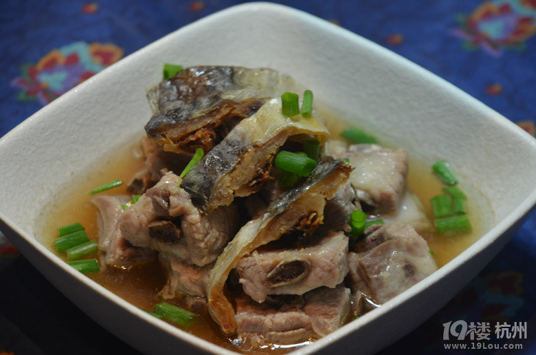 【琪哥爸の家常菜】很下飯的鲞蒸排骨