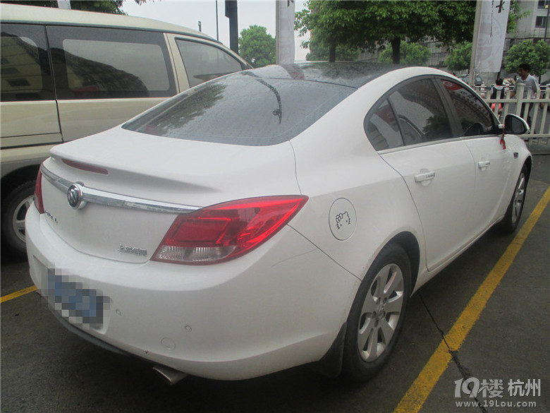 别克新君威2.0L 自动档白色-二手车-杭州19楼