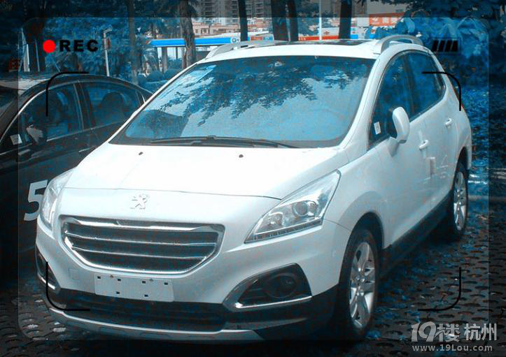 關(guān)于汽車的那些事，白色3008提車作業(yè)