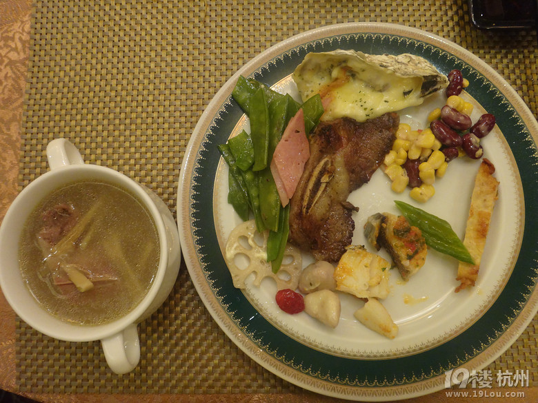 [六隊]城西新開的銀泰真火！搶飯吃嘍！