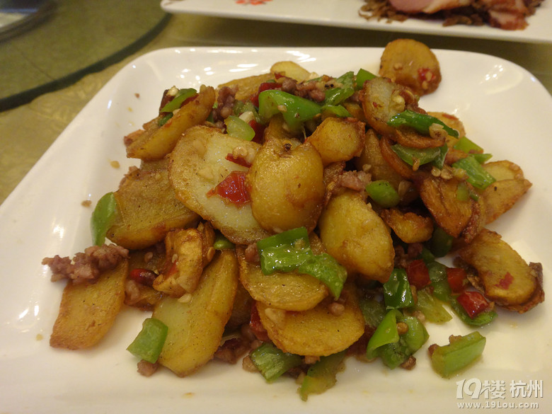 [六隊]城西新開的銀泰真火！搶飯吃嘍！