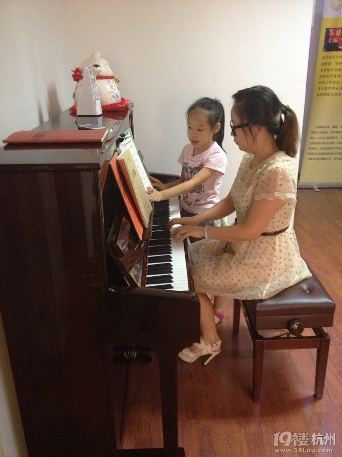 钢琴专业十级,毕业于西安音乐学院-声乐-找家教