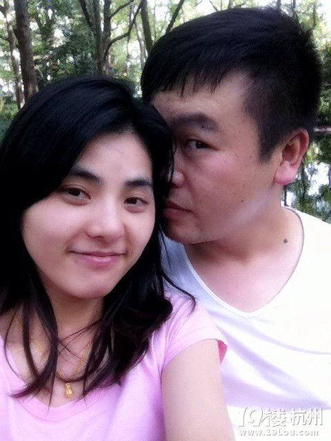 胖瘦二人組，剛出爐的婚紗照曬起~~