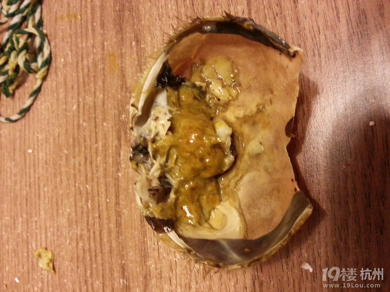 我买到的大闸蟹怎么很差,蟹黄浑浊不清,发苦,求