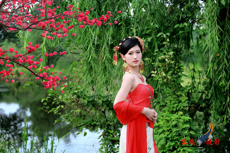 古装红衣美女-19摄区-杭州19楼