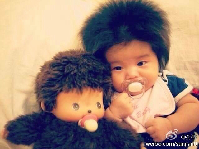 卖萌日萝莉日都过去了,睡前发个真人蒙奇奇-孩